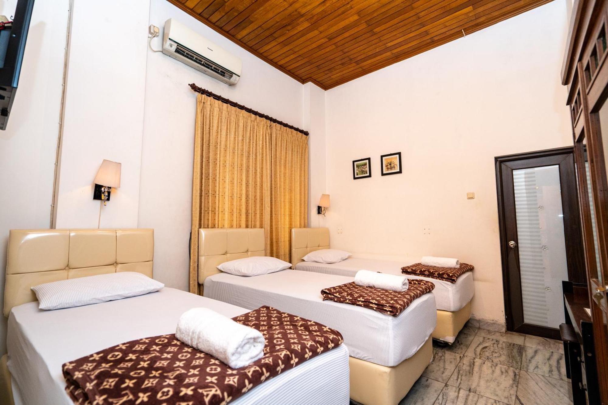 D Ajenk Boutique Guesthouse Kejayan Ngoại thất bức ảnh