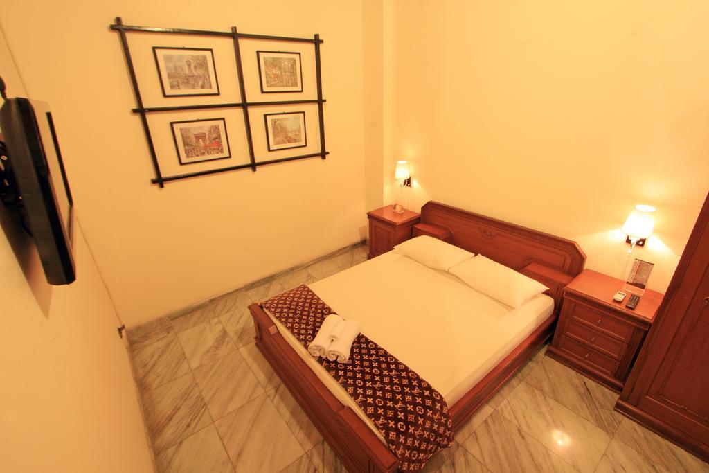 D Ajenk Boutique Guesthouse Kejayan Phòng bức ảnh
