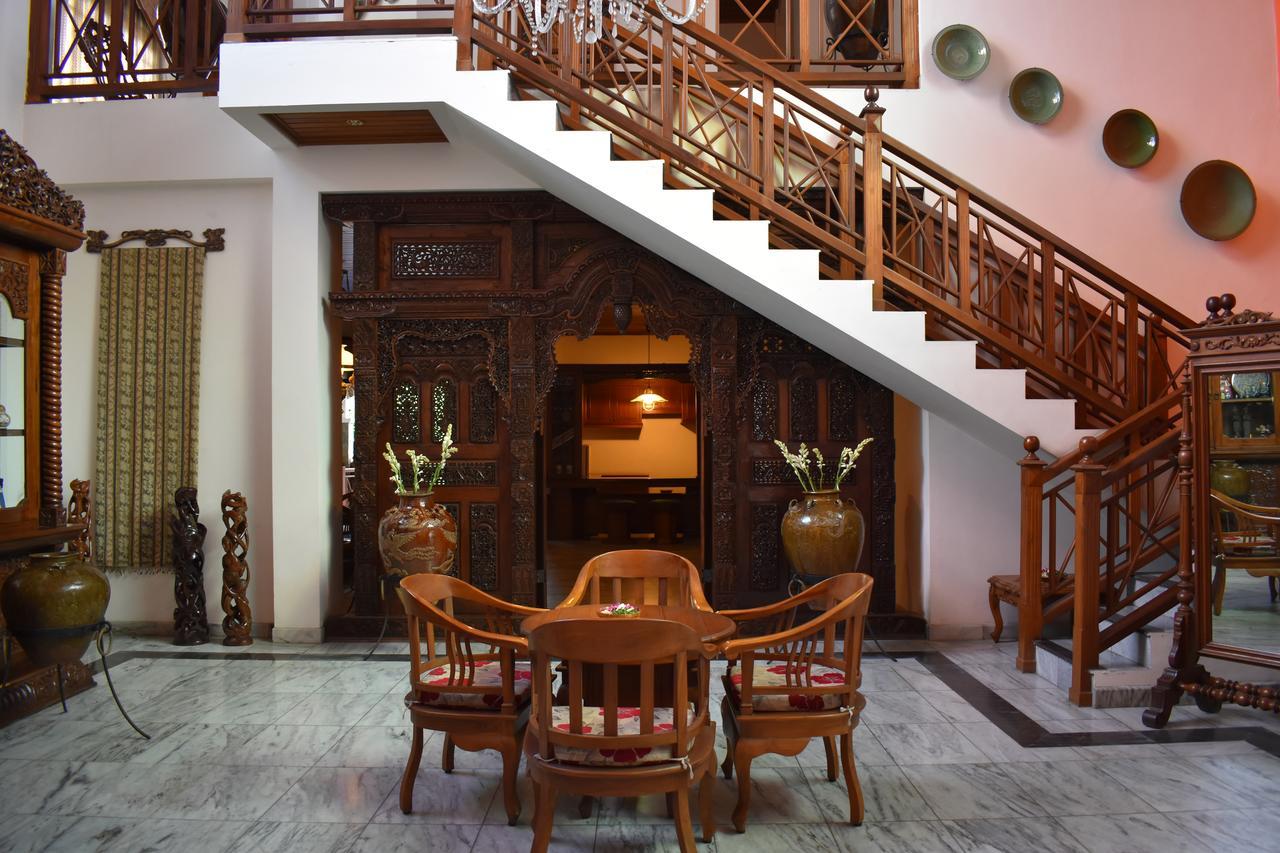 D Ajenk Boutique Guesthouse Kejayan Ngoại thất bức ảnh